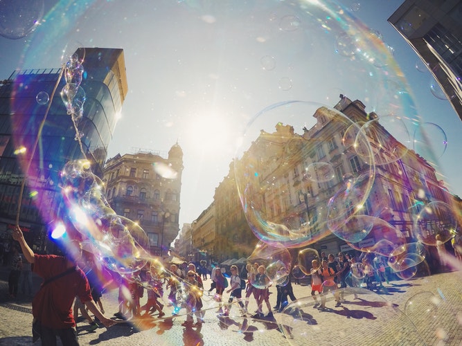 Giant bubbles in the city